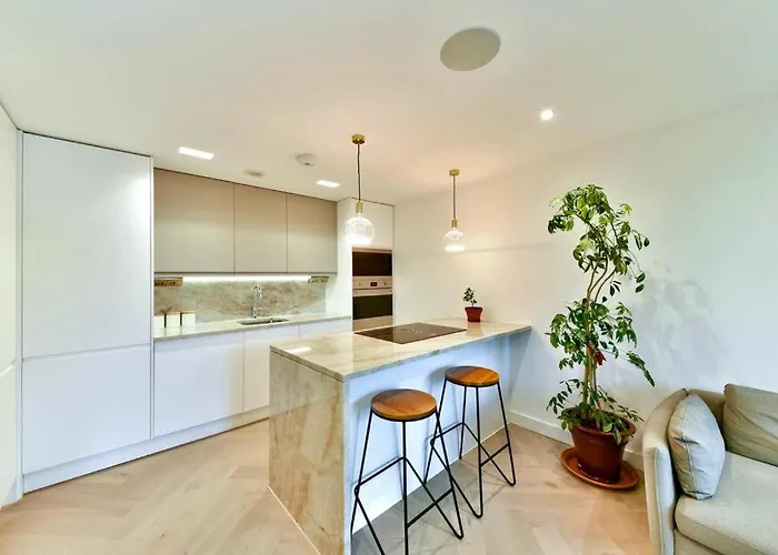 Chelsea Pad By Condokeeper
